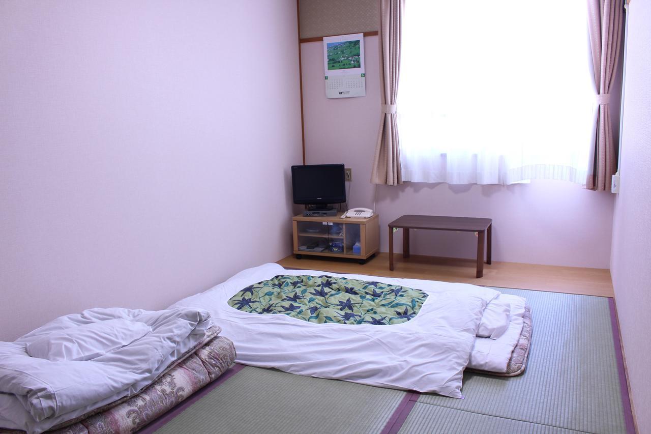 Fuji-Shi Business Hotel Furuiya Ryokan Фудзи Экстерьер фото