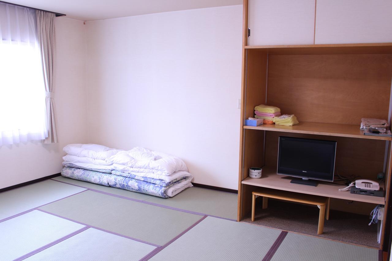 Fuji-Shi Business Hotel Furuiya Ryokan Фудзи Экстерьер фото